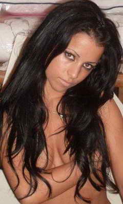 romantic female looking for guy in Corunna, Indiana
