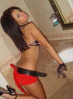 romantic lady looking for men in Atoka, Tennessee