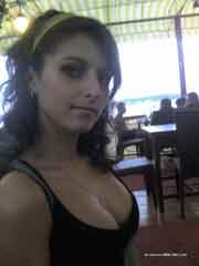 romantic girl looking for guy in Doyle, Tennessee