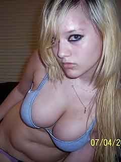lonely female looking for guy in Paintsville, Kentucky