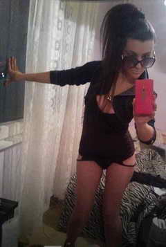 romantic girl looking for guy in Cottageville, South Carolina