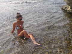 a single woman looking for men in Ocean Beach, New York